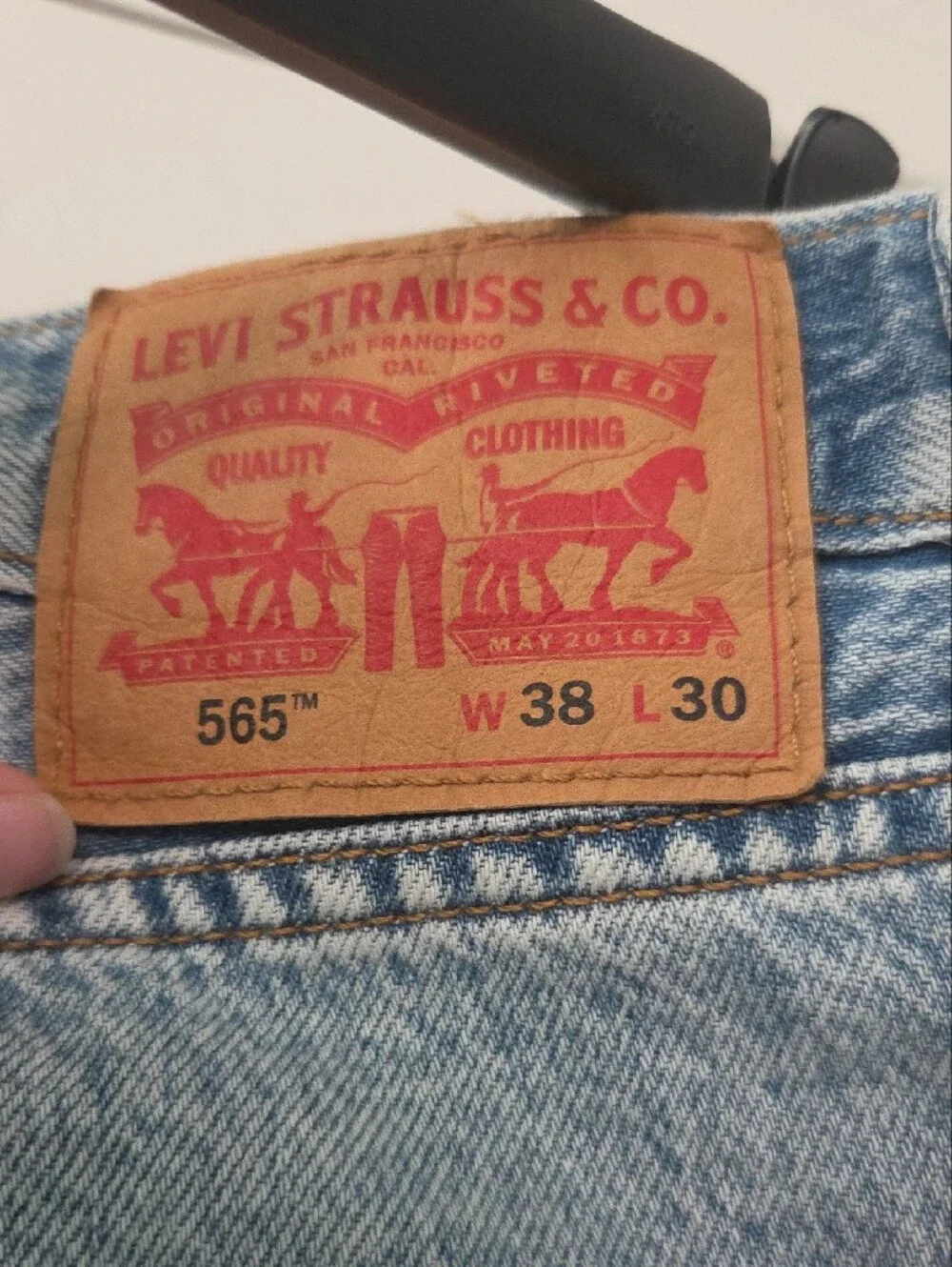 Levi's Light Blue Relaxed 565 Men’s Jeans - Classic Straight Leg